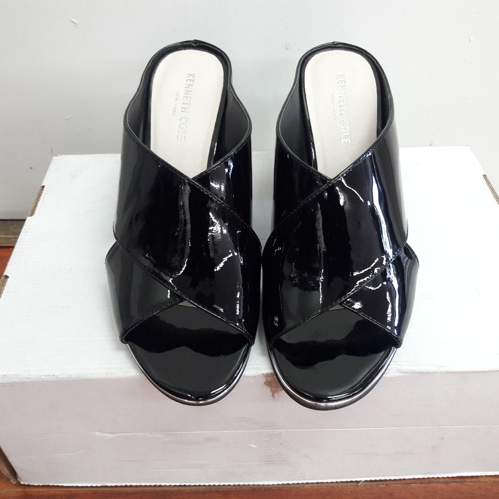 Kenneth Cole - Picture 2 of 3